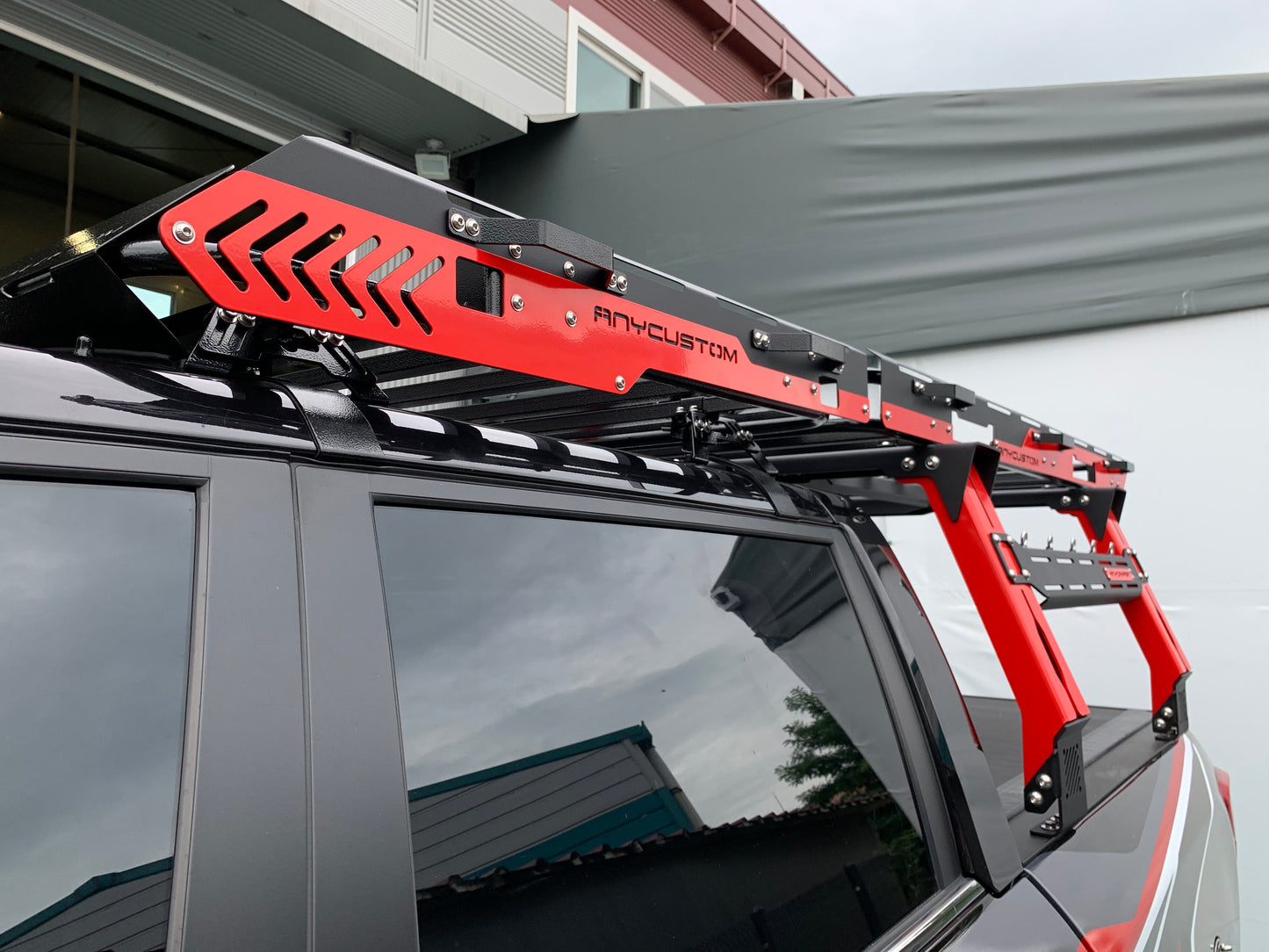 Roof Rack Basket - Cabin Roof